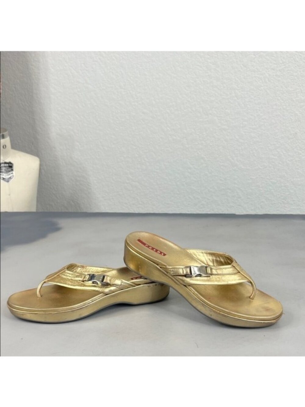 Prada Linea Rosa Gols Metallic Flatform Platform Buckle Thong Sandals